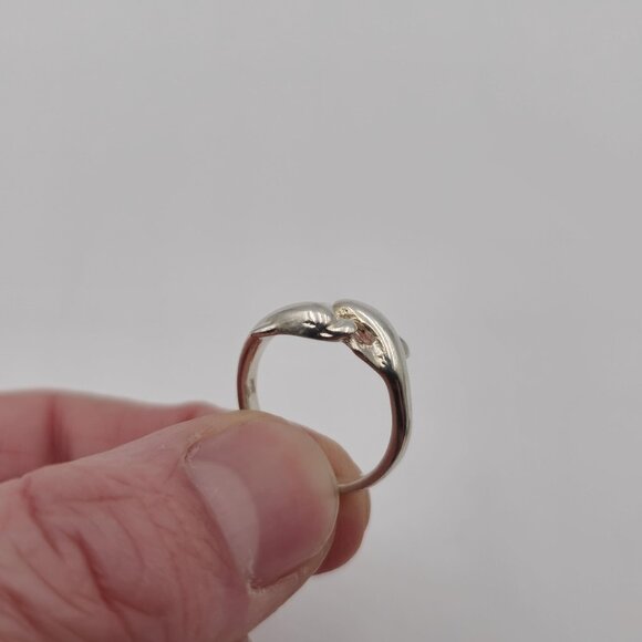 Size 5.5 Sterling Silver Cute Double Dolphin Ring A2533 - Picture 1 of 8